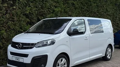 Wit Gebruikt 2024 Opel Vivaro MPV | € 29.890 (Eerlijke prijs)