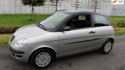 Grijs Occasion 2006 Lancia Ypsilon Hatchback | € 2.450 (Eerlijke prijs)