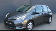 Grijs Gebruikt 2014 Toyota Yaris Hybrid Hatchback | € 9.999 (Eerlijke prijs)