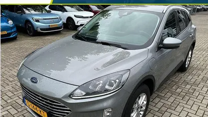 Occasion 2023 Ford Kuga Titanium SUV | € 28.385 (Goede deal)