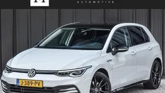 Wit Gebruikt 2020 VW Golf VII Style Hatchback | € 24.890 (Eerlijke prijs)