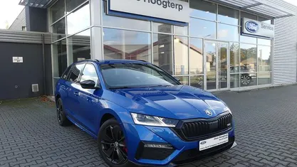 Blauw Gebruikt 2021 Skoda Octavia RS Stationwagen | € 29.895 (Eerlijke prijs)