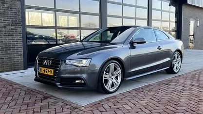 Grijs Occasion 2016 Audi A5 Sport Coupé | € 15.975 (Eerlijke prijs)