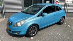 Blauw Gebruikt 2010 Opel Corsa Edition Hatchback | € 4.950 (Eerlijke prijs)