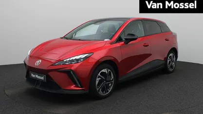 Rood Gebruikt 2023 MG MG4 EV Luxury Hatchback | € 23.400 (Eerlijke prijs)