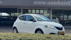 Wit Gebruikt 2017 Lancia Ypsilon Gold Hatchback | € 8.990 (Eerlijke prijs)