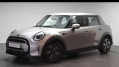 Gebruikt 2023 Mini Cooper Classic Hatchback | € 25.450 (Eerlijke prijs)