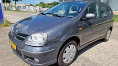 Grijs Gebruikt 2005 Nissan Almera Tino Acenta MPV | € 1.499 (Eerlijke prijs)