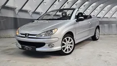 Grijs Gebruikt 2006 Peugeot 206 CC Quiksilver Cabriolet | € 2.450 (Eerlijke prijs)