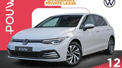 Wit Gebruikt 2022 VW Golf VIII Style Hatchback | € 23.900 (Eerlijke prijs)