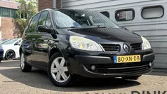 Zwart Gebruikt 2007 Renault Scénic II Business MPV | € 1.950 (Eerlijke prijs)