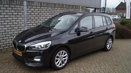 Occasion 2020 BMW 220 Executive Stationwagen | € 21.450 (Super prijs)