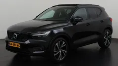 Zwart Gebruikt 2020 Volvo XC40 R-Design SUV | € 33.895 (Eerlijke prijs)