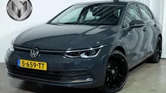 Grijs Gebruikt 2020 VW Golf VIII Style Hatchback | € 21.995 (Eerlijke prijs)