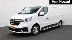Blanc glacier Gebruikt 2023 Renault Trafic Van | € 21.930 (Goede deal)