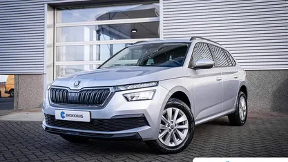 Grijs Gebruikt 2023 Skoda Kamiq Ambition SUV | € 21.895 (Eerlijke prijs)