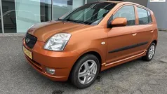 Oranje Gebruikt 2006 Kia Picanto 2 Hatchback | € 1.899 (Eerlijke prijs)