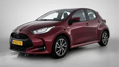 Gebruikt 2021 Toyota Yaris Hybrid Hatchback | € 21.945 (Eerlijke prijs)