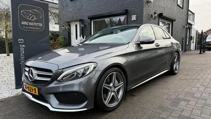 Gebruikt 2017 Mercedes C200 AMG Sedan | € 18.800 (Eerlijke prijs)