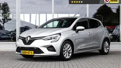 Grijs Gebruikt 2020 Renault Clio V Intens Hatchback | € 15.445 (Eerlijke prijs)