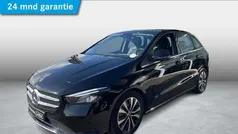 Zwart Gebruikt 2021 Mercedes B160 MPV | € 24.950 (Goede deal)