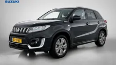 Zwart metallic Gebruikt 2024 Suzuki Vitara SUV | € 25.445 (Eerlijke prijs)