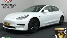 Wit Gebruikt 2019 Tesla Model 3 Standard Range Sedan | € 20.794 (Eerlijke prijs)