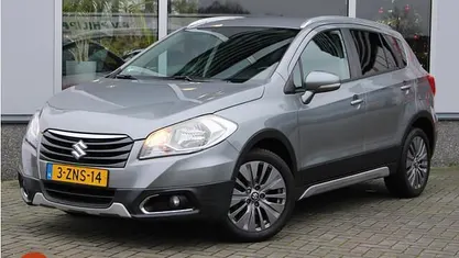 Grijs Occasion 2015 Suzuki SX4 Exclusive SUV | € 12.950 (Eerlijke prijs)