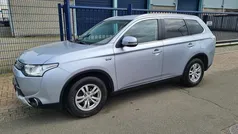 Blauw Gebruikt 2015 Mitsubishi Outlander Edition SUV | € 11.950 (Eerlijke prijs)