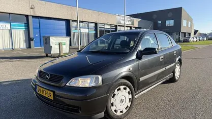 Occasion Opel Astra 125 PK (91 kW) 2001 Zwart Hatchback