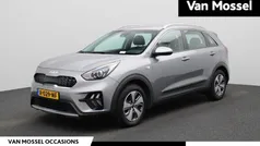Grijs Gebruikt 2022 Kia Niro Comfort SUV | € 24.400 (Eerlijke prijs)