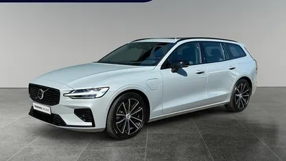 Grijs Gebruikt 2024 Volvo V60 Plus Stationwagen | € 42.950 (Eerlijke prijs)