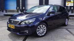 Blauw, metallic lak Gebruikt 2019 Peugeot 308 Premium Stationwagen | € 6.995 (Goede deal)