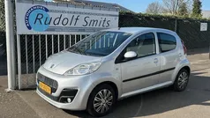Grijs Gebruikt 2012 Peugeot 107 Active Hatchback | € 3.950 (Eerlijke prijs)