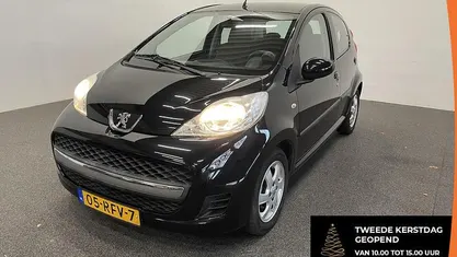 Zwart Gebruikt 2011 Peugeot 107 Hatchback | € 2.650 (Goede deal)