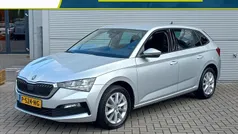 Grijs Gebruikt 2022 Skoda Scala Ambition Hatchback | € 17.435 (Eerlijke prijs)