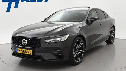 Grijs Occasion 2022 Volvo S90 R-Design Sedan | € 41.900 (Eerlijke prijs)