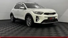 Wit Gebruikt 2025 Kia Stonic Start SUV | € 24.950 (Eerlijke prijs)