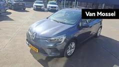 Gebruikt 2021 Renault Clio V Zen Hatchback | € 18.440 (Eerlijke prijs)