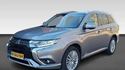 Occasion 2020 Mitsubishi Outlander SUV | € 19.930 (Super prijs)