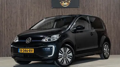 Occasion VW e-up! Style 61 kW (83 PK) 2021 Zwart Hatchback