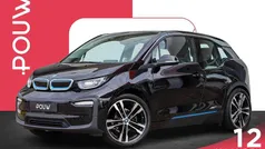 Zwart Gebruikt 2018 BMW i3 Basis Hatchback | € 14.950 (Eerlijke prijs)