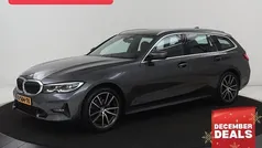 Gebruikt 2021 BMW 318 Executive Stationwagen | € 25.900 (Goede deal)