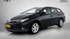 Gebruikt 2017 Toyota Auris Stationwagen | € 13.995 (Eerlijke prijs)