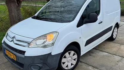 Wit Gebruikt 2010 Citroën Berlingo MPV | € 2.990 (Eerlijke prijs)