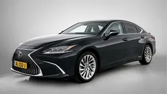 Zwart Gebruikt 2019 Lexus ES300H Executive Line Sedan | € 41.950 (Duur)
