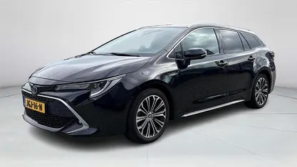 Zwart Gebruikt 2021 Toyota Corolla Executive Stationwagen | € 24.745 (Eerlijke prijs)