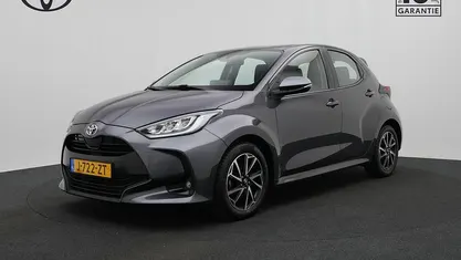 Grijs Occasion 2020 Toyota Yaris Hatchback | € 17.480 (Eerlijke prijs)