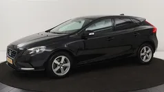 Gebruikt 2015 Volvo V40 Kinetic Stationwagen | € 11.900 (Eerlijke prijs)