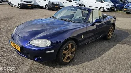 Blauw Gebruikt 2003 Mazda MX5 Exclusive Cabriolet | € 3.999 (Goede deal)